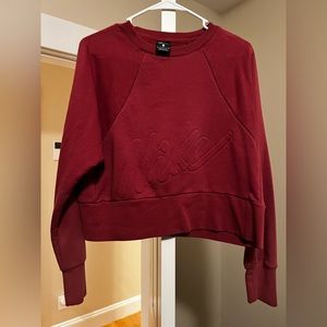 Cropped Nike Crewneck